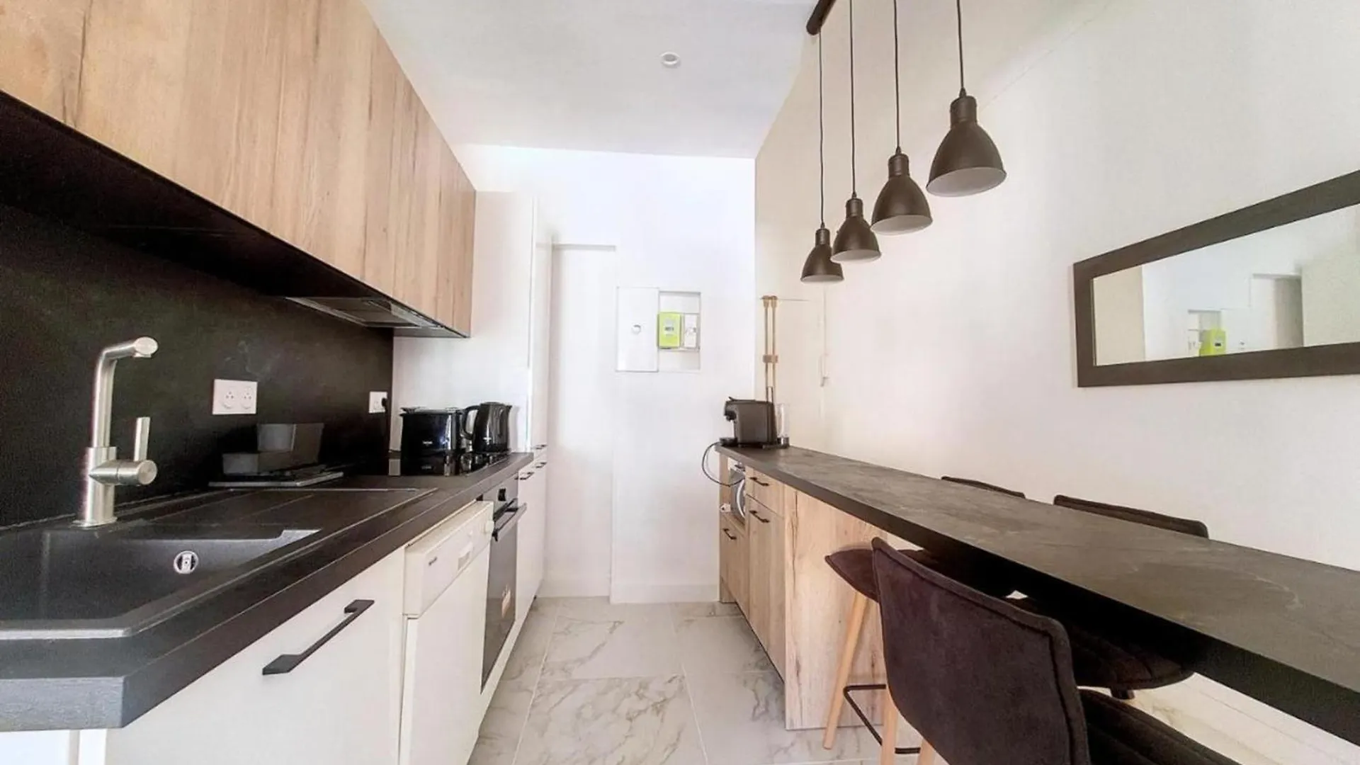 Apartment Bright Air-Conditioned Flat In The City Centre Nice